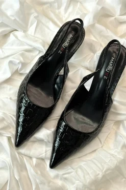 Hot Bloom Sorrel Stiletto Black