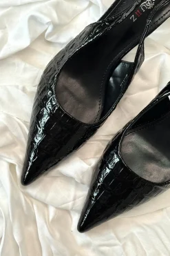 Hot Bloom Sorrel Stiletto Black