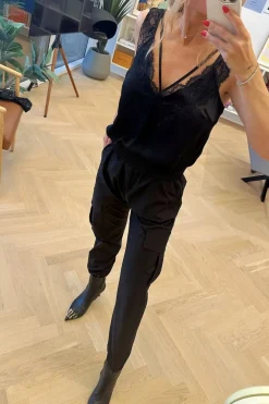 Online Valentin Studio String Top Black
