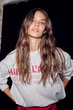 New Haute L'Amitié Studio Logo Sweat HL10446 Pearl Melange /Red