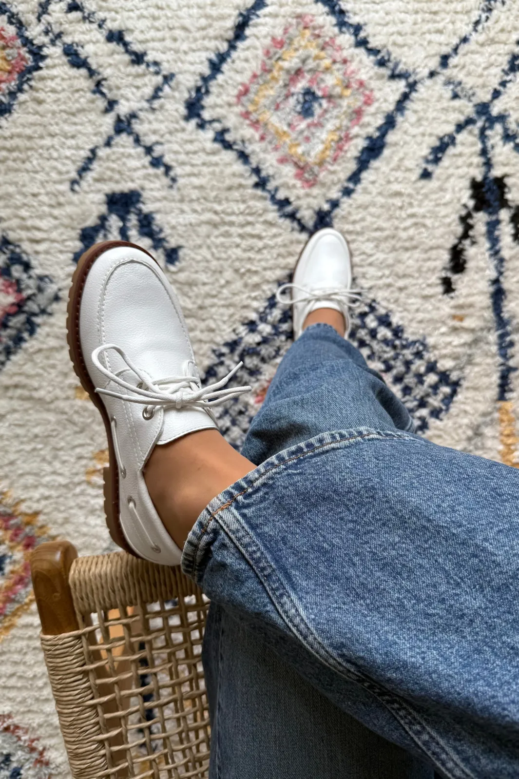 Best Bloom Sunflower Loafer White
