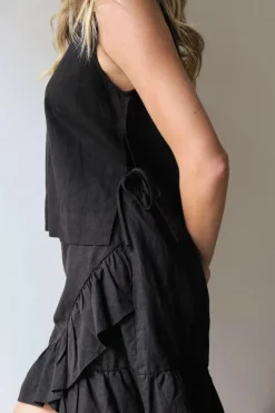Neo Noir Svetlana Linen Top Black