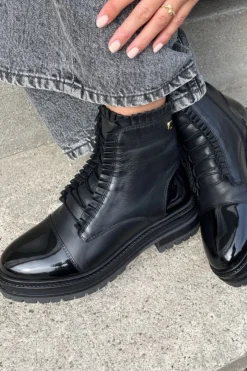 Outlet Copenhagen Shoes The Pretty Collection 0001 Black