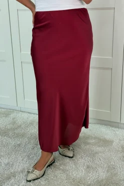 Hot A-bee Tiffany Skirt Burgundy
