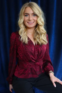 Liberte Tiki Ls Twist Blouse 22120 Bordeaux