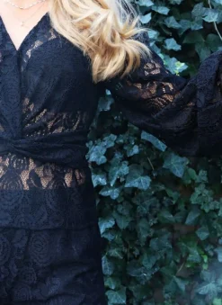 Sale Liberte Tiki Ls Twist Blouse 22120 Black Lace