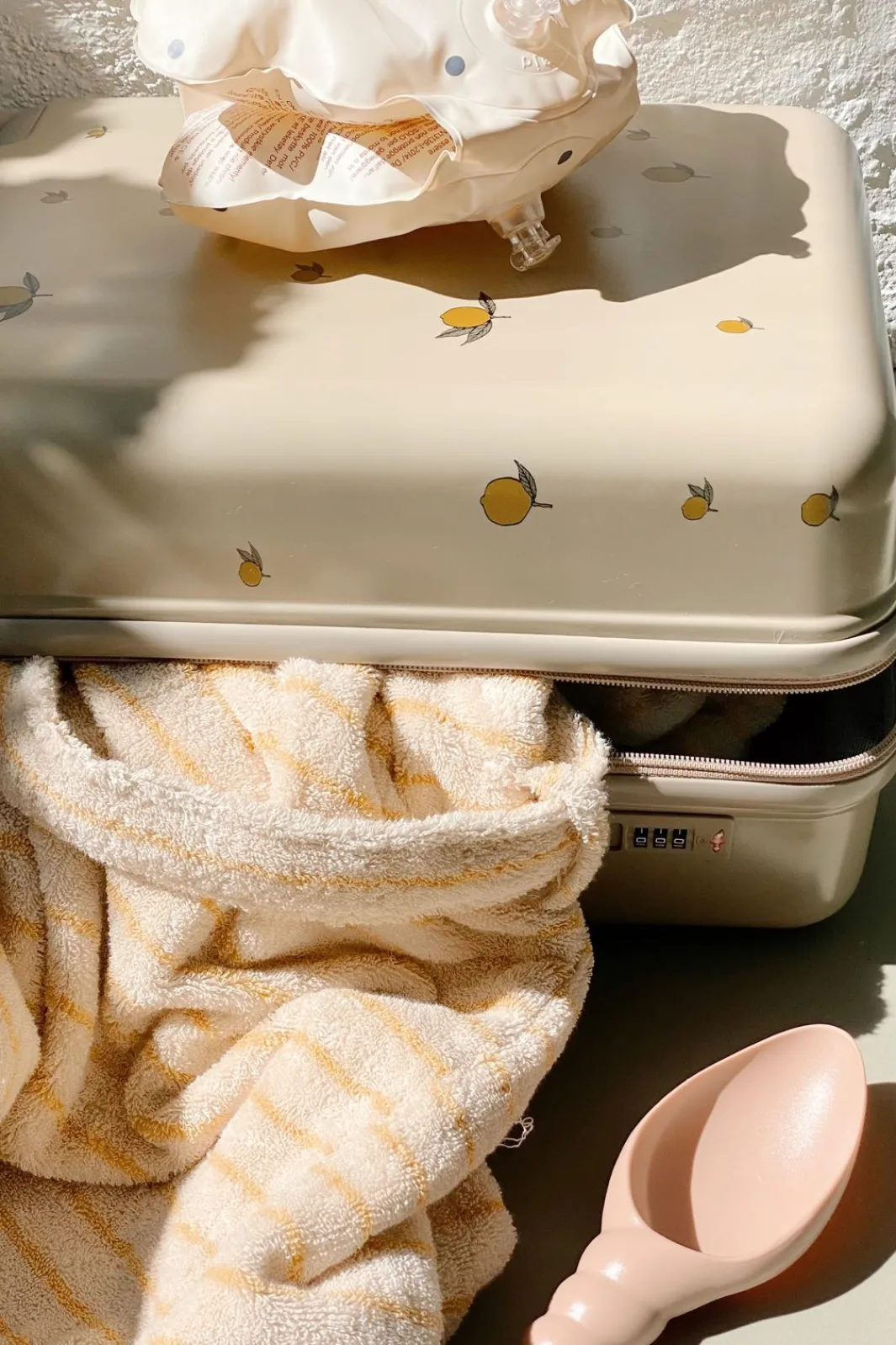 Sale Konges Sløjd Travel Suitcase Lemon