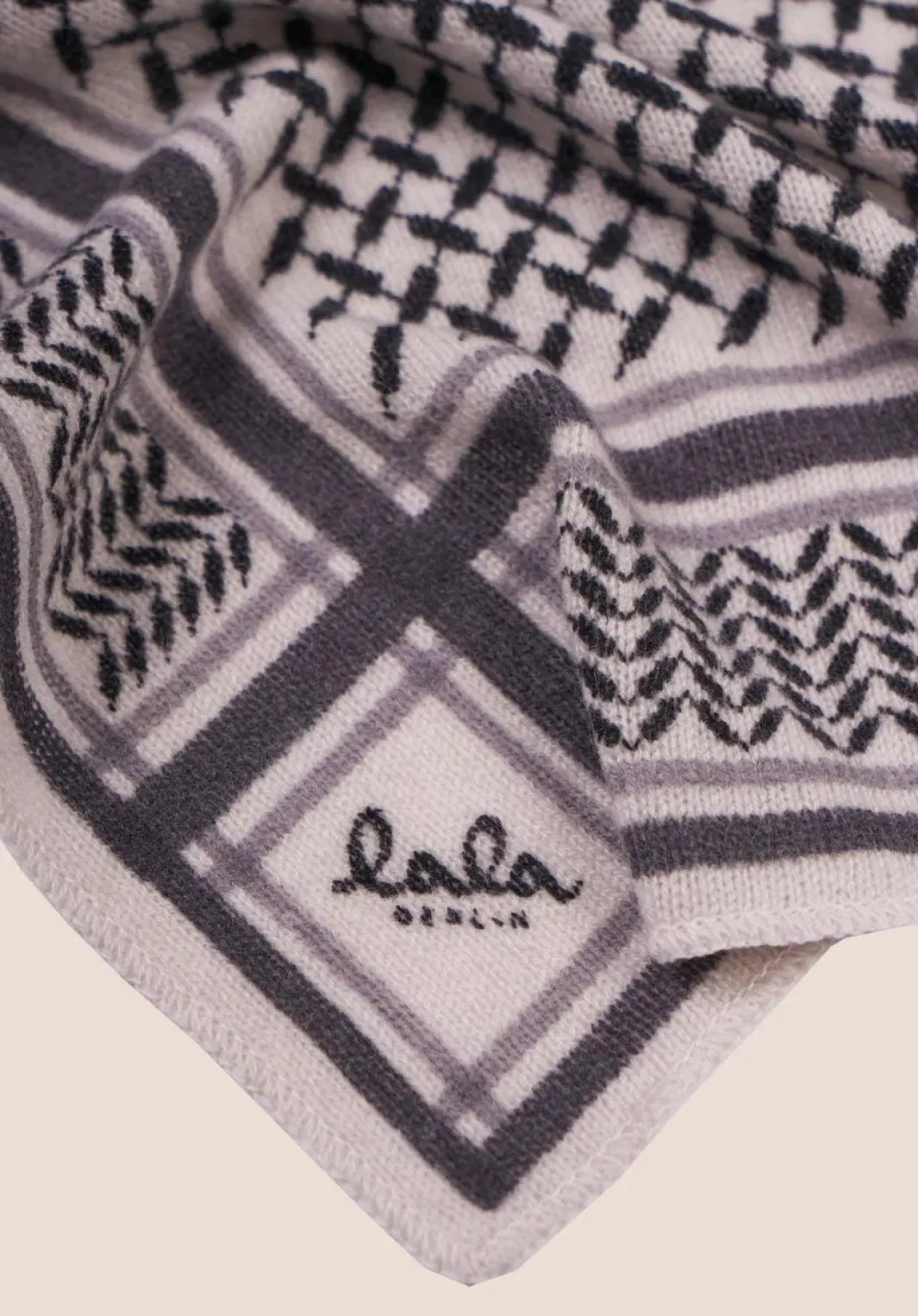 Best Lala Berlin Triangle Trinity Classic XS Alabastro off-white