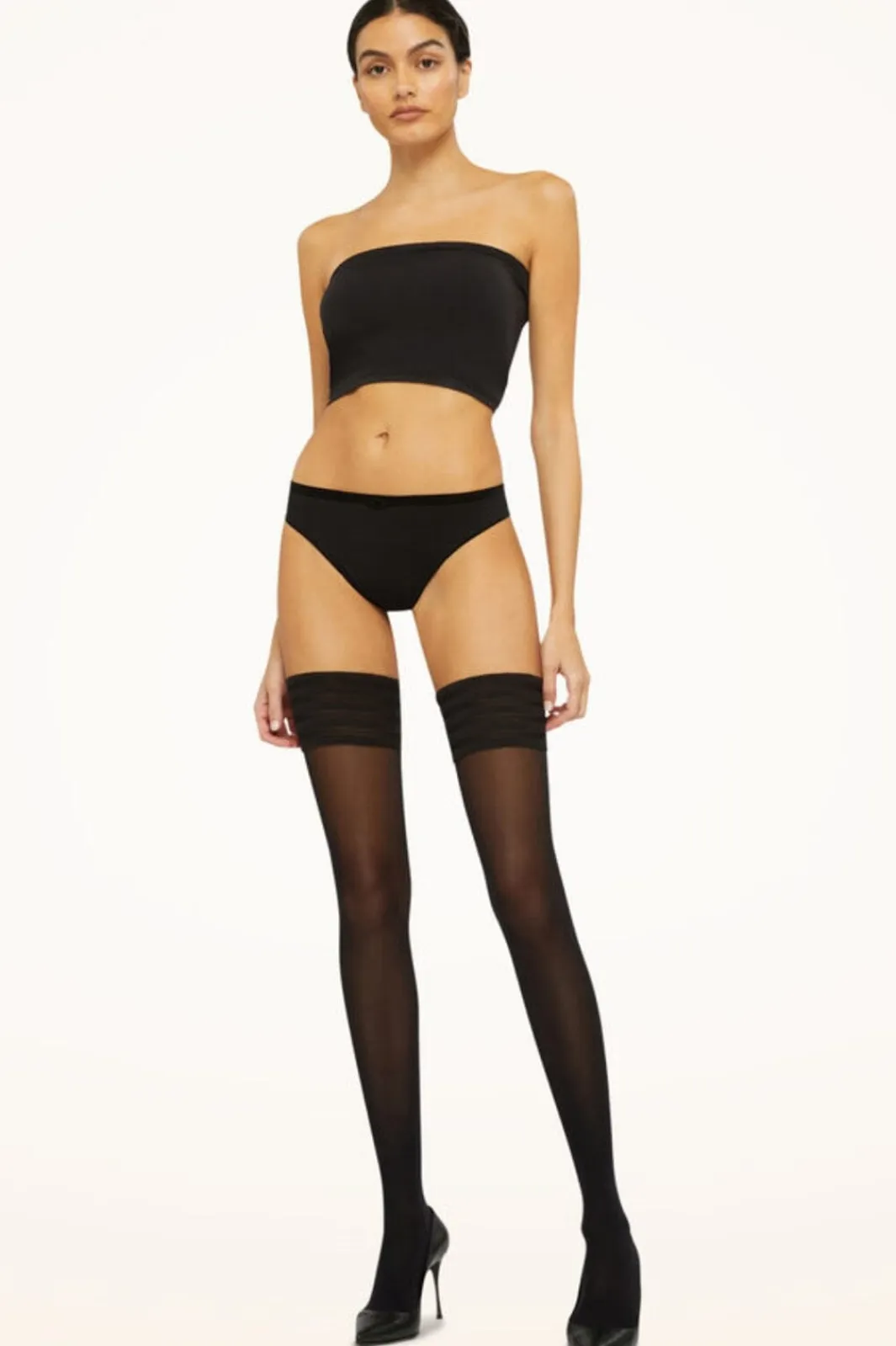 Discount Wolford Velvet De Luxe 50 Stay-up 7005 Black