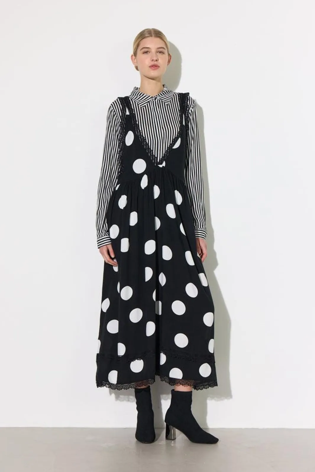 Outlet Hunkøn Vicky Dress 25982 Big Dots