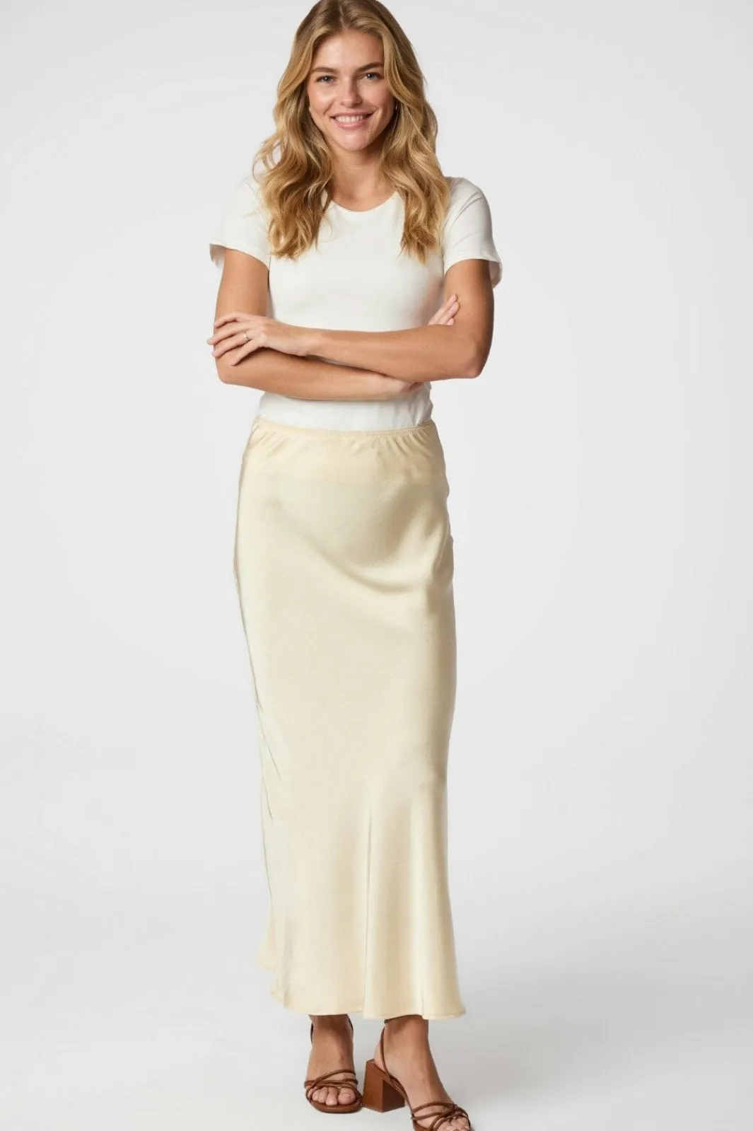Discount Neo Noir Vicky Heavy Sateen Skirt 159588 191