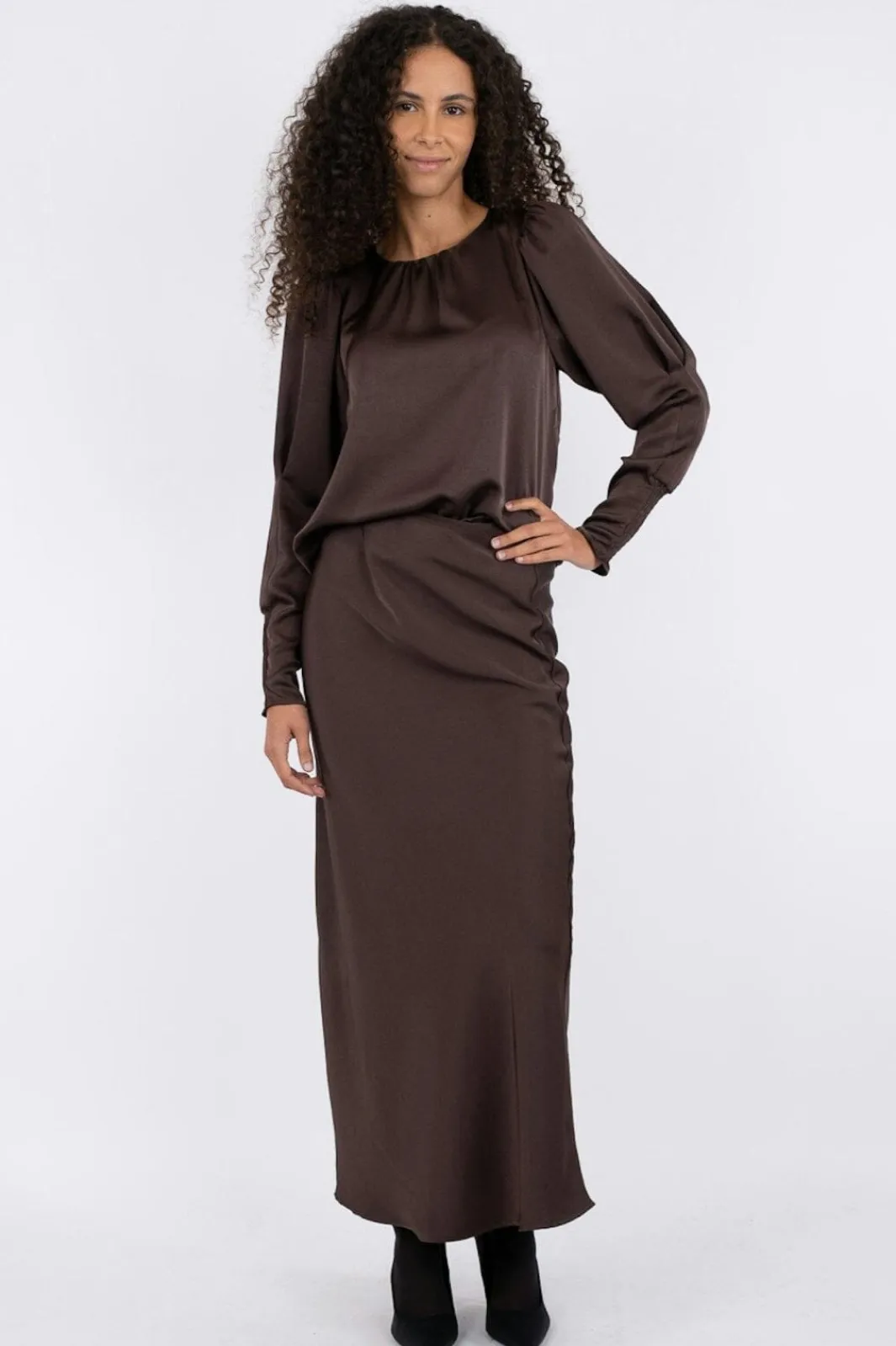 Discount Neo Noir Vicky Heavy Sateen Skirt 159588 Dark Brown