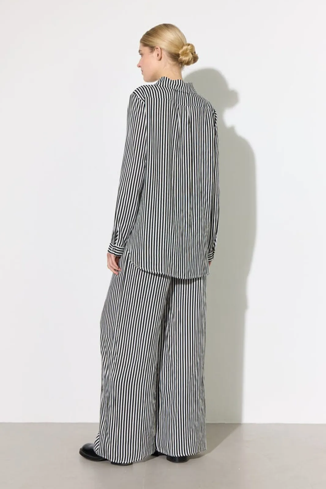 Best Hunkøn Vicky Shirt 25980 Black Striped
