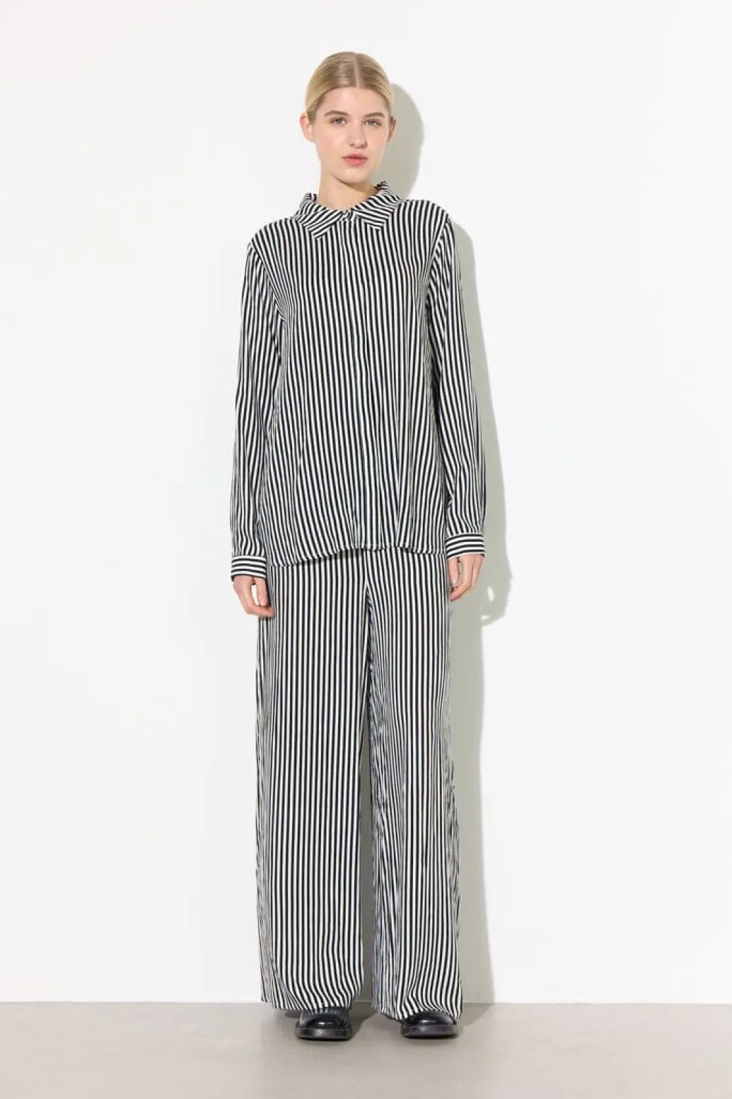 Hot Hunkøn Vicky Trousers 25981 Black Striped