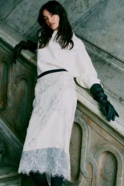 Sale Second Female Wila Lace Skirt 60340 0508 Tofu