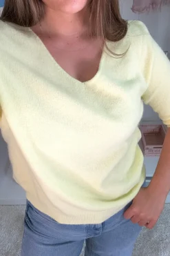 Outlet A-bee Zara Strikbluse Light yellow