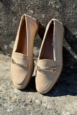 Online Bloom Zinnia Loafer Taupe
